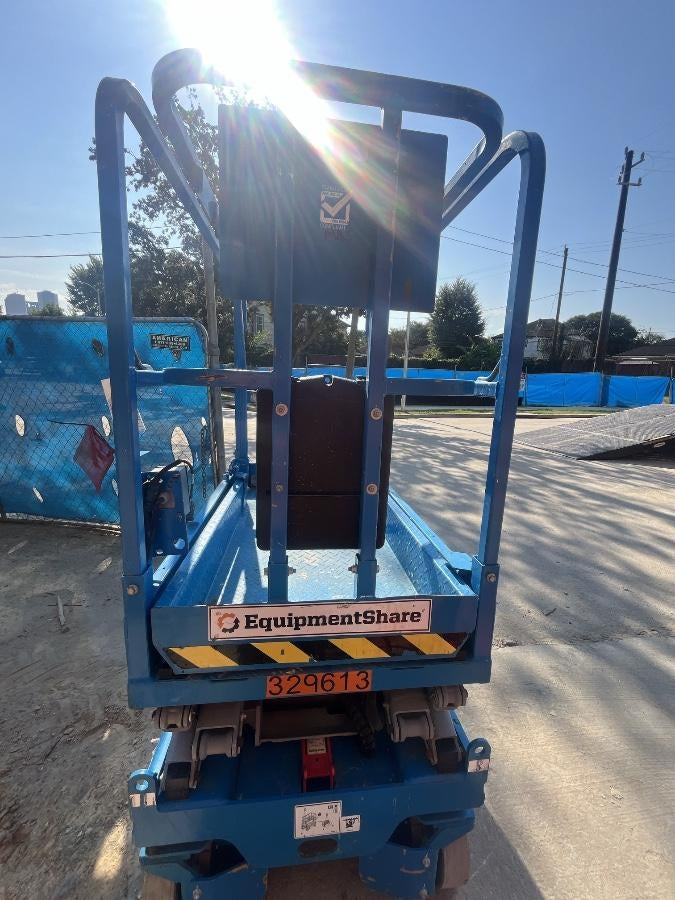 2023 GENIE GS-1432