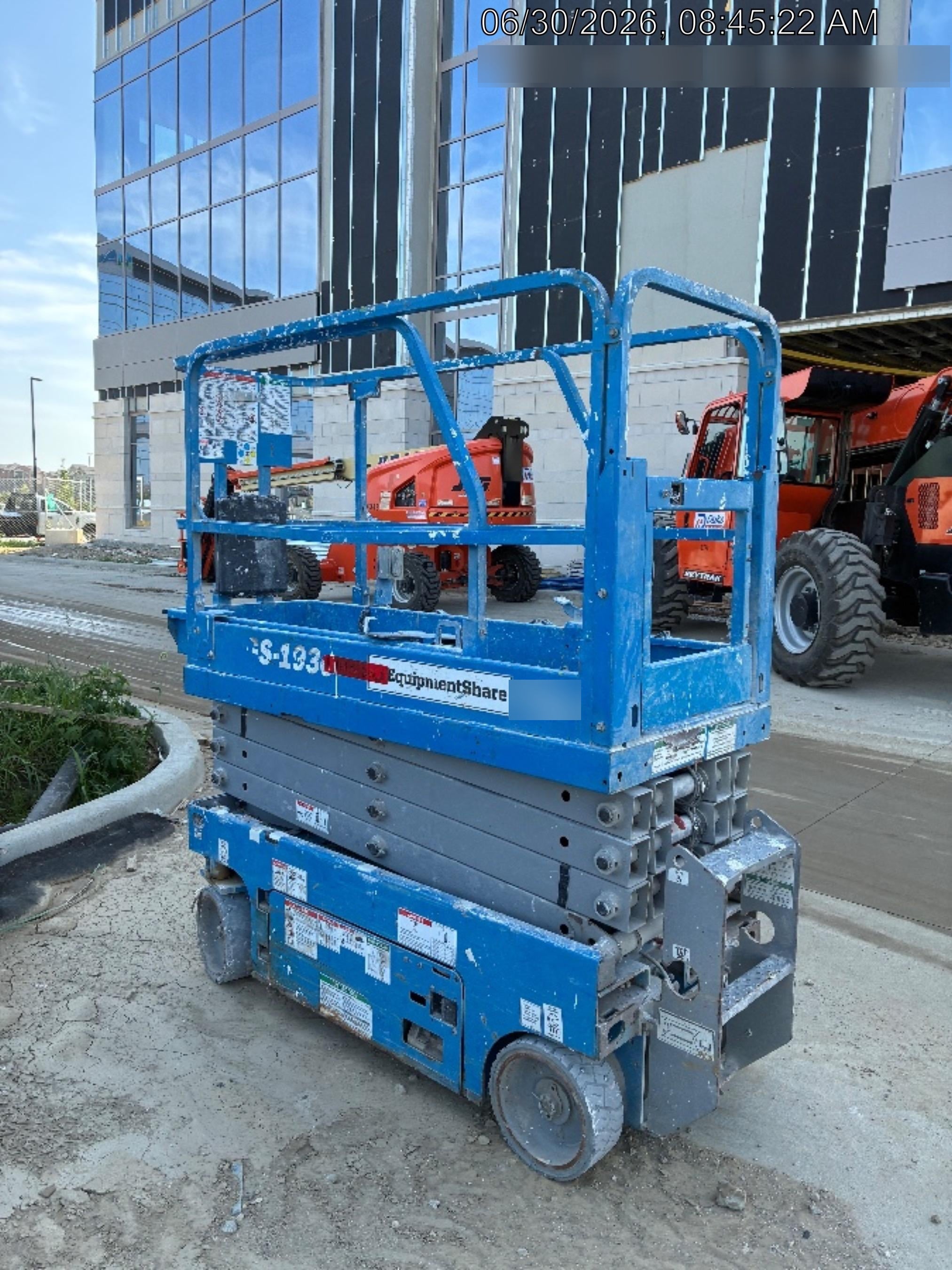 2020 Genie GS-1930 Solid Non Marking Tires, Beacon, Folding rails with half height swing gate