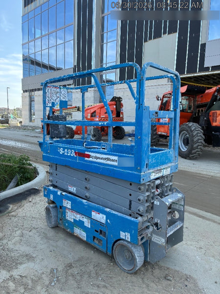 2020 Genie GS-1930 Solid Non Marking Tires, Beacon, Folding rails with half height swing gate