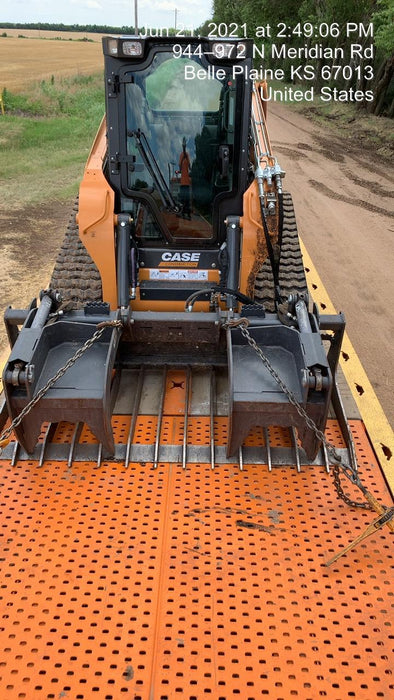 2015 CASE Grapple Bucket Skid Steer - Case