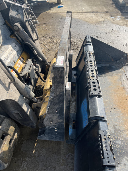 2026 ARROW MATERIAL HANDLING 72" Pallet Forks - Arrow