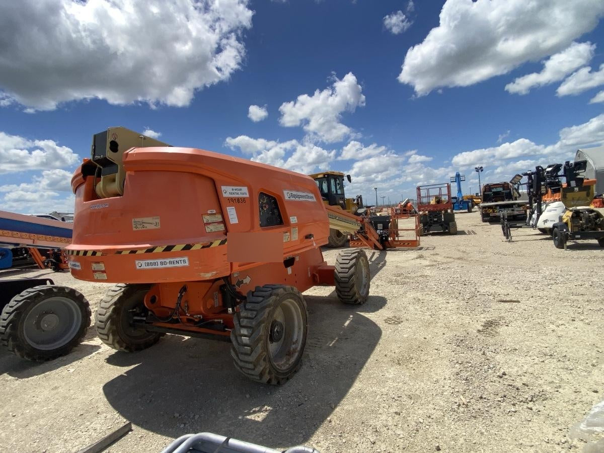2021 JLG 660SJ