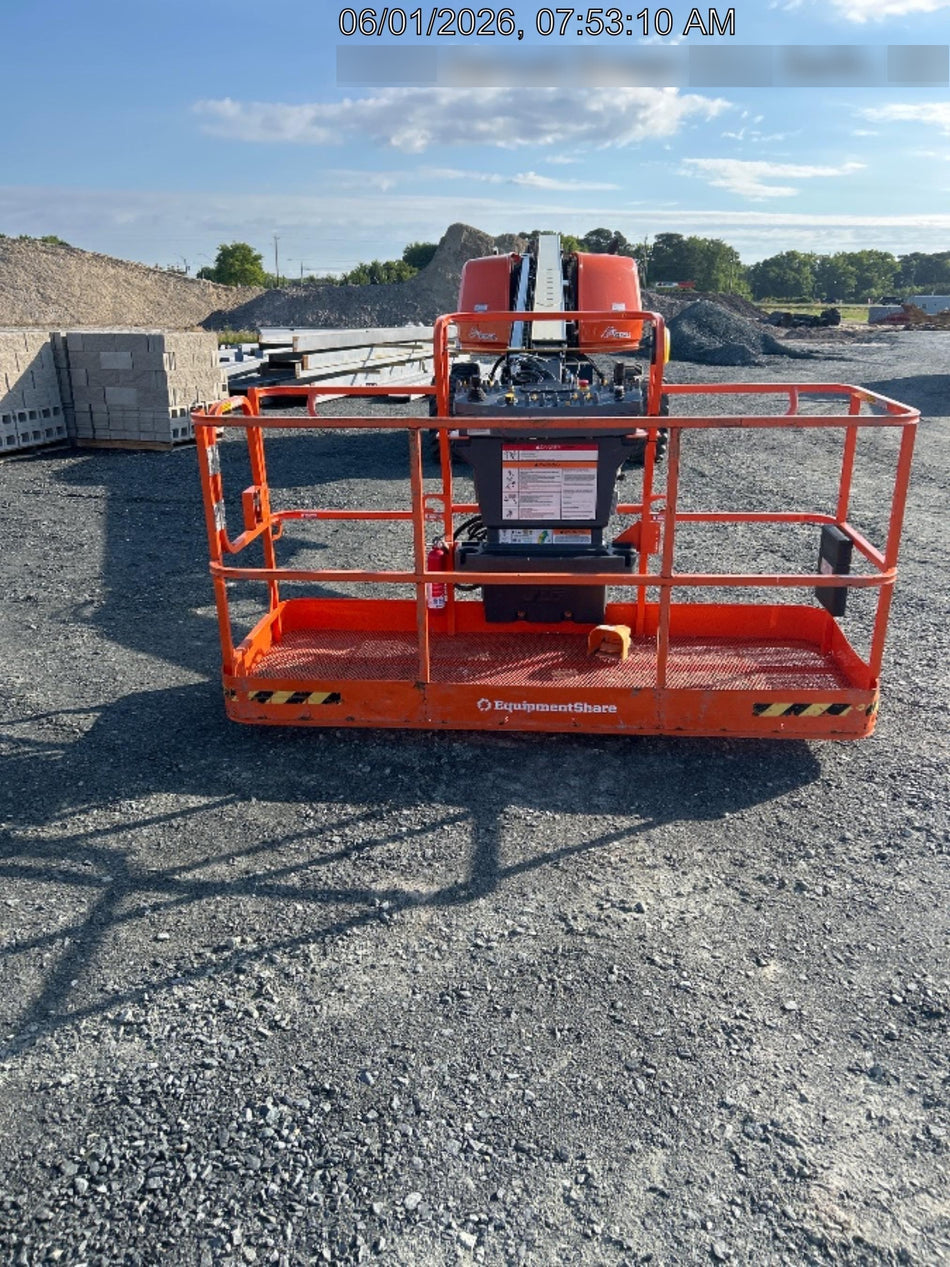 2025 JLG 660SJ