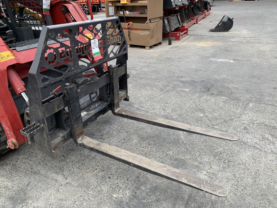2019 PALADIN 48" Pallet Forks - Paladin