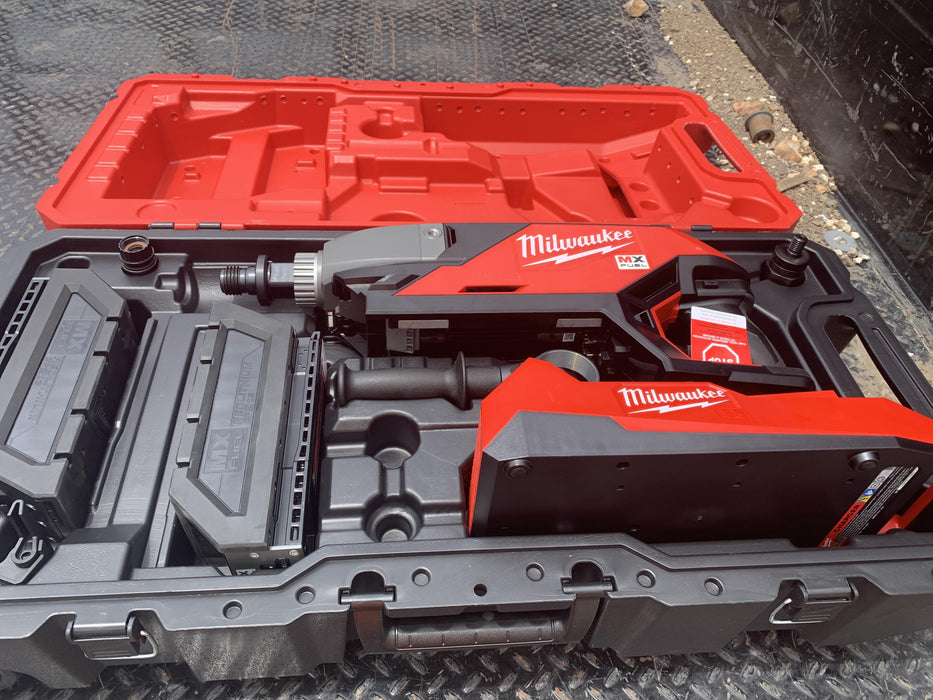 2021 MILWAUKEE MXF301-2CP