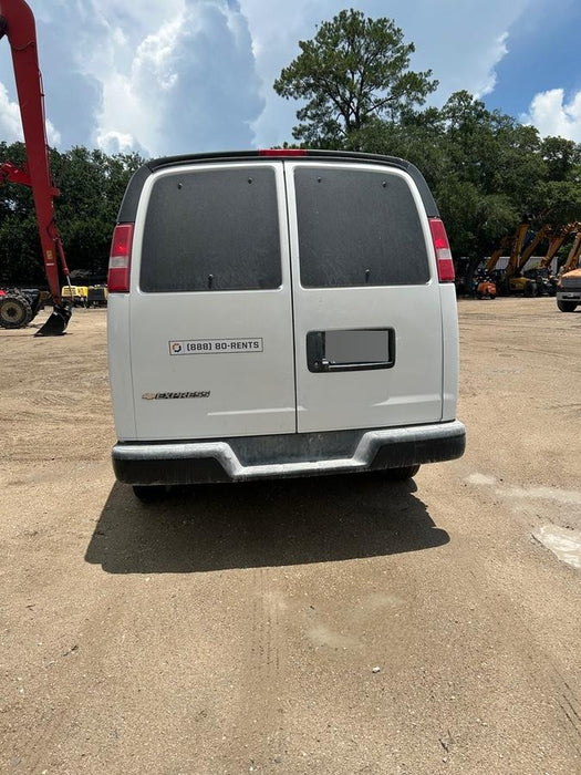 2023 CHEVROLET Express Van - Rental