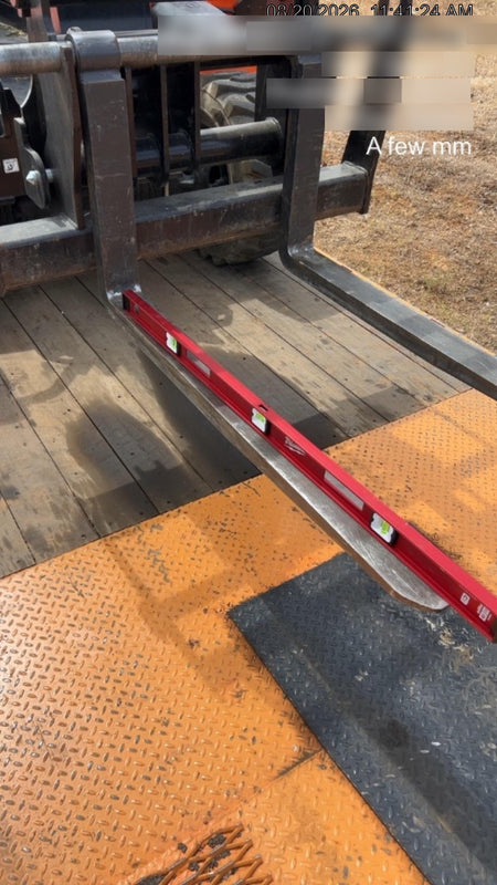 2025 JLG 519