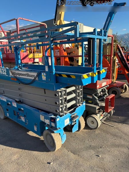 2023 GENIE GS-2632