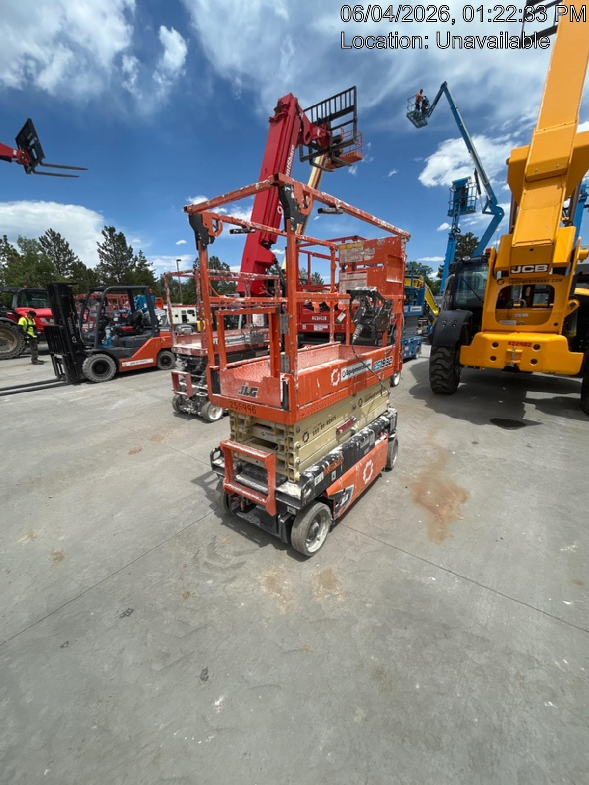 2022 JLG ES1932