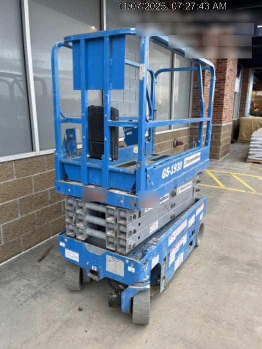 2019 Genie GS-1930 Fixed rails with chain Entry