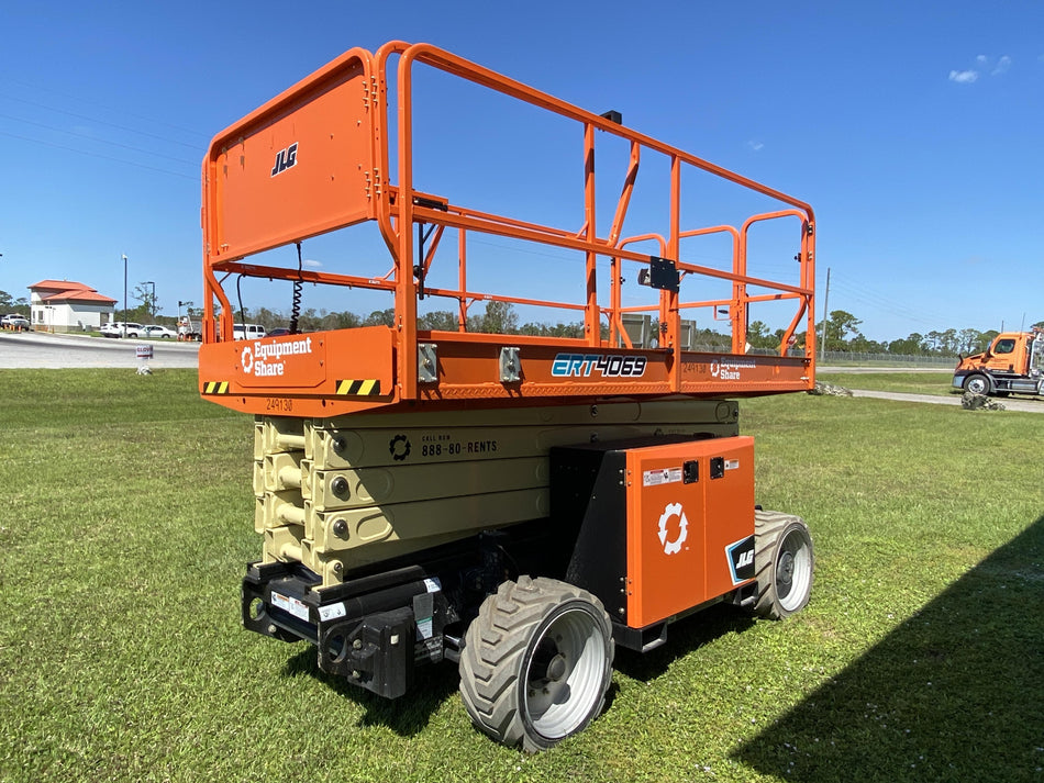2022 JLG ERT4069