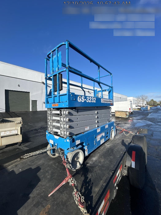 2020 Genie GS-3232 Standard, Folding half height swing gate, 800W Inverter