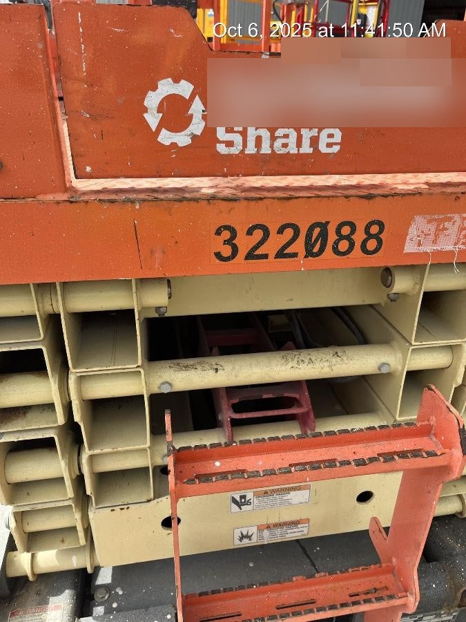 2023 JLG ES3246