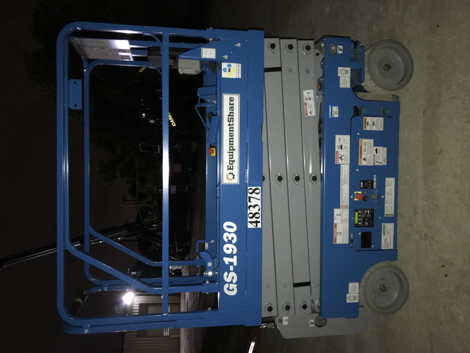 2019 Genie GS-1930 Fixed rails with chain Entry