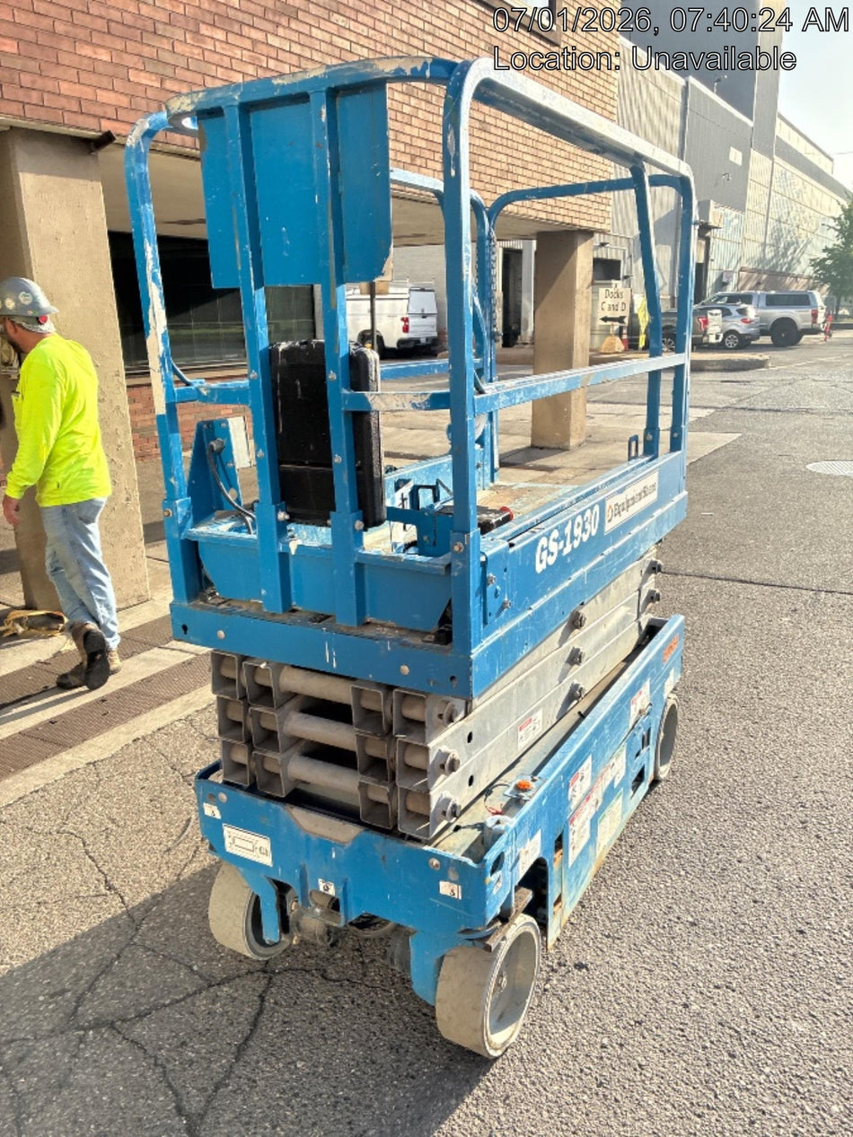 2019 Genie GS-1930 Fixed Rails with Chain Entry