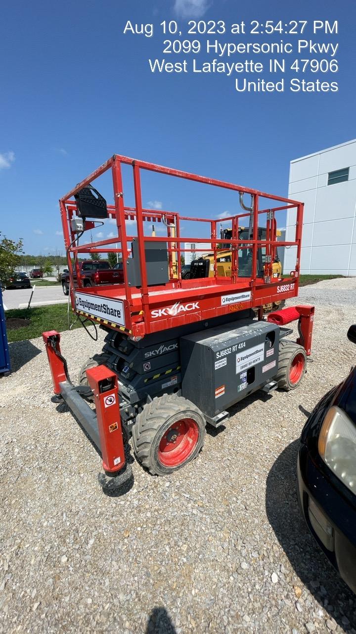 2023 JCB 510-56