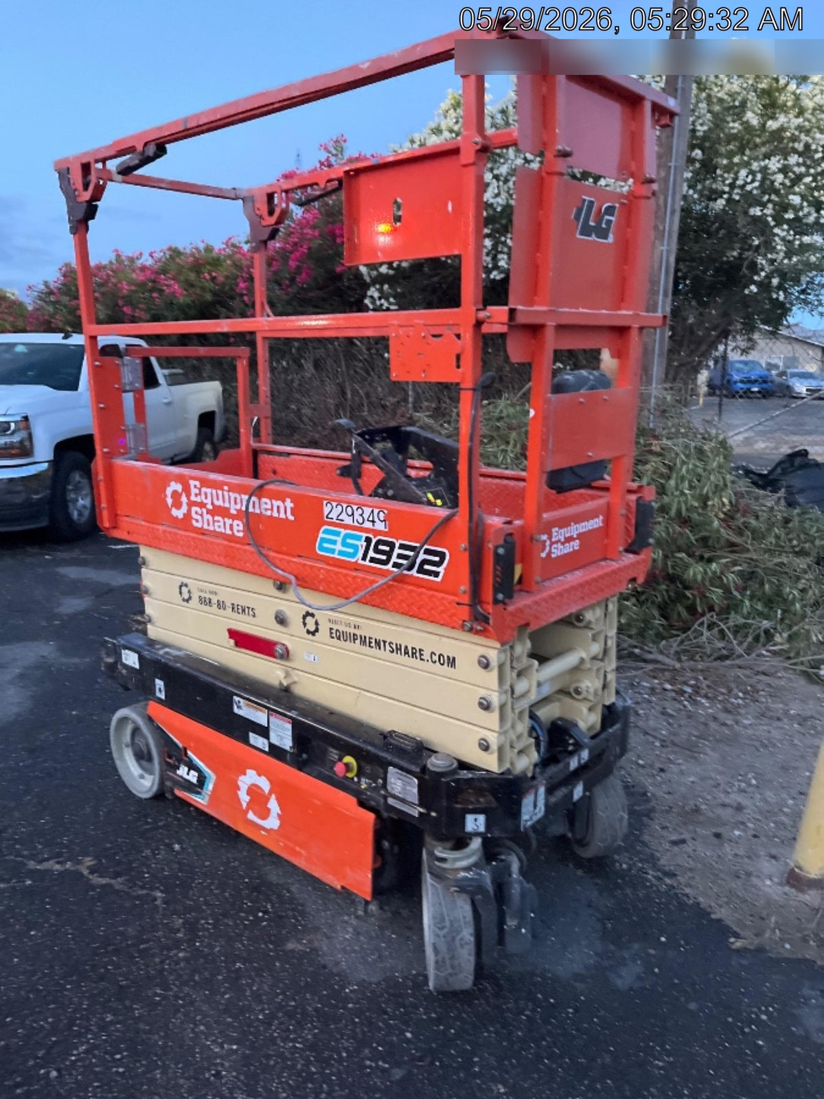 2022 JLG ES1932