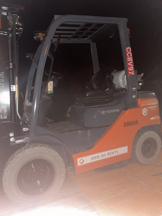 2022 TOYOTA 8FGU25 LP w/ Scale