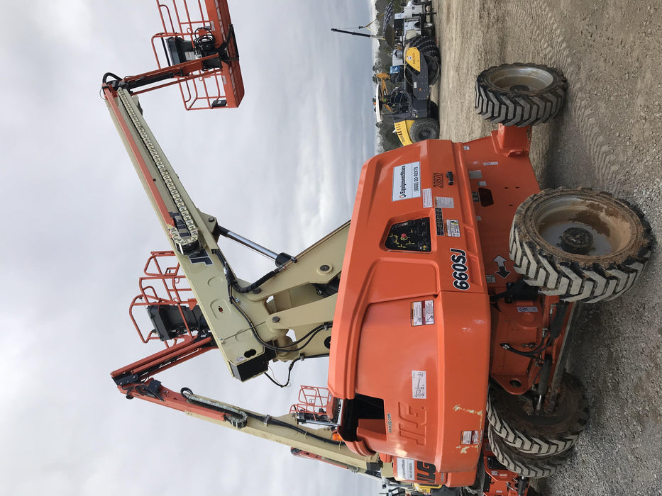 2018 JLG 660SJ