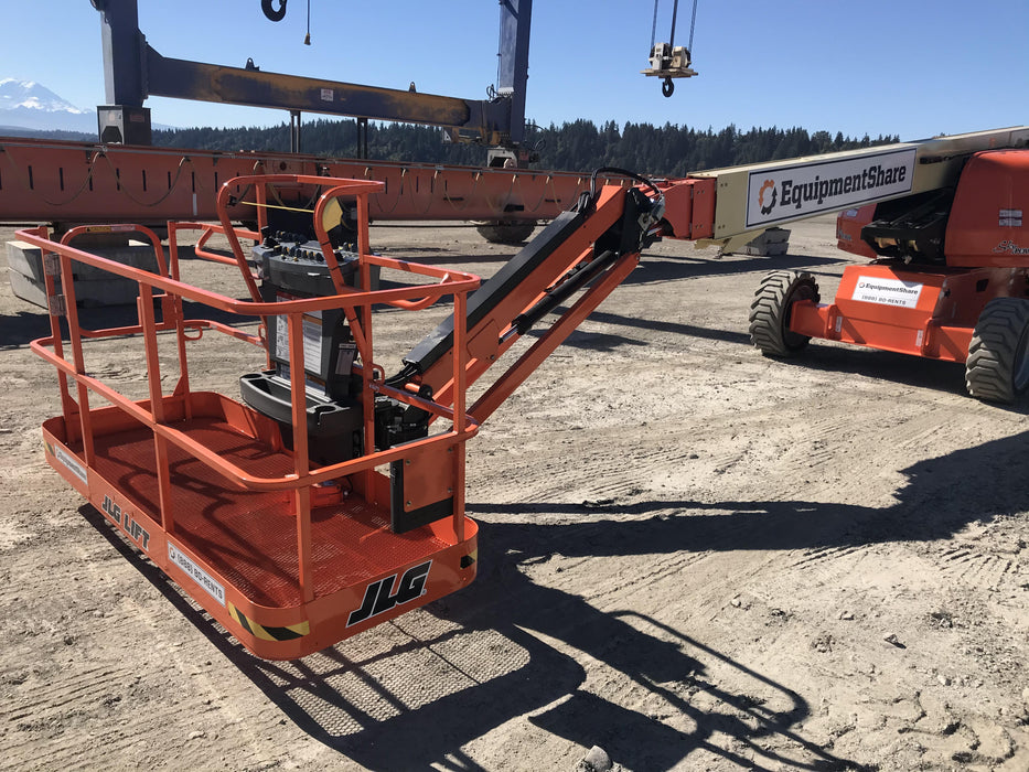 2020 JLG 660SJ