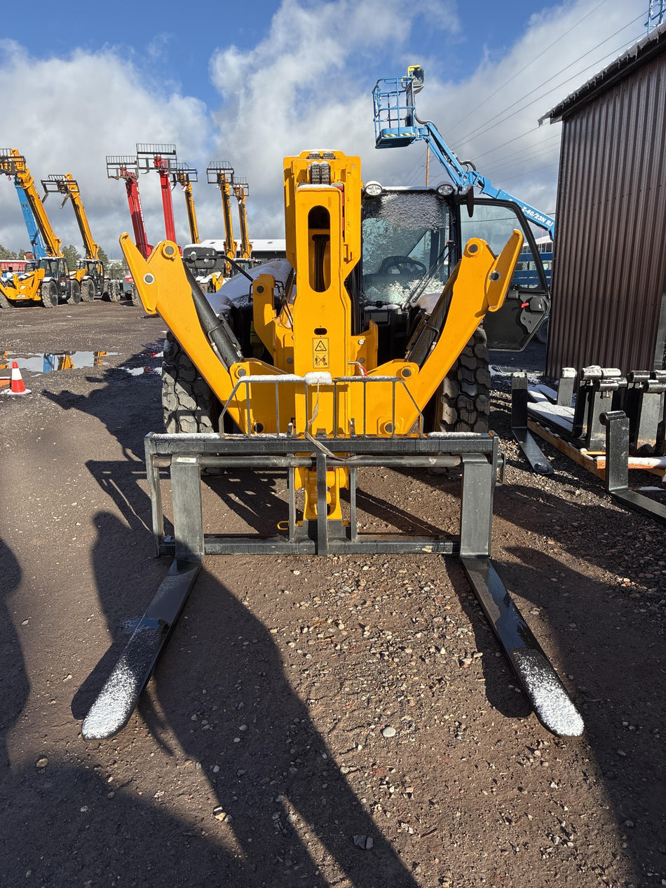 2026 JCB 512-56