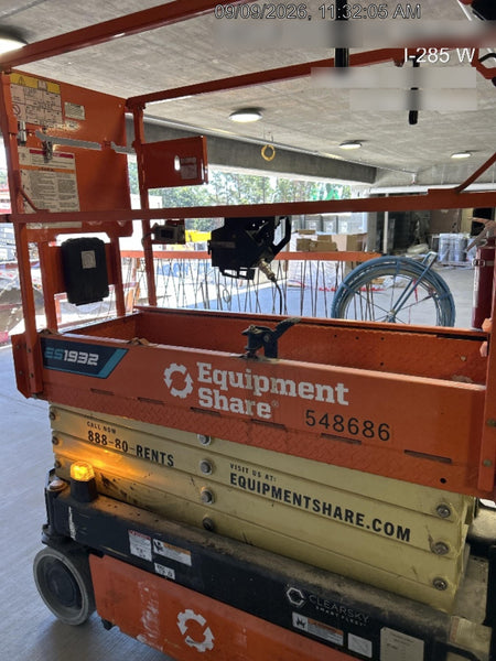 2025 JLG ES1932