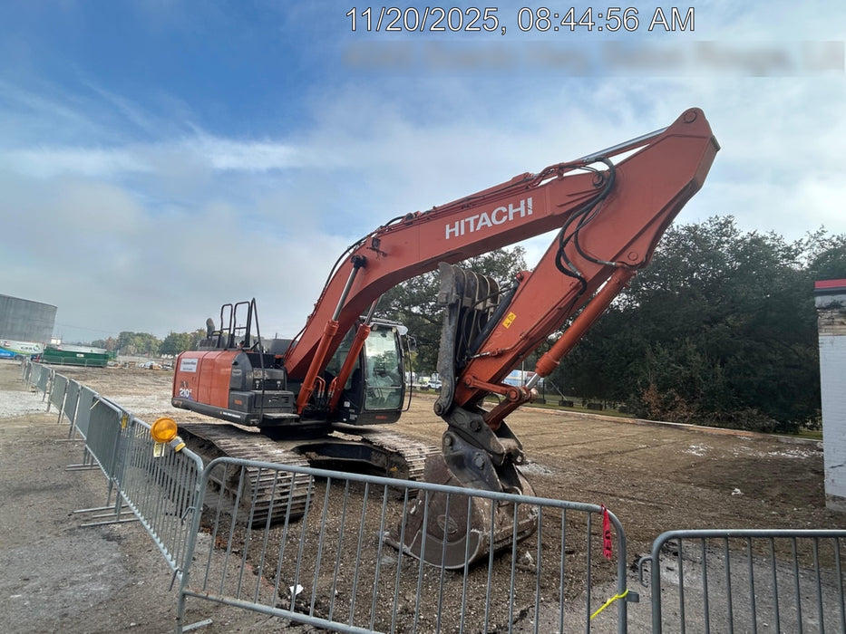 2023 HITACHI ZX210LC-6