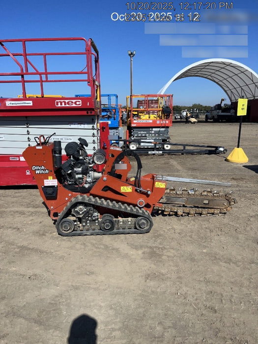 2020 DITCH WITCH C24XA