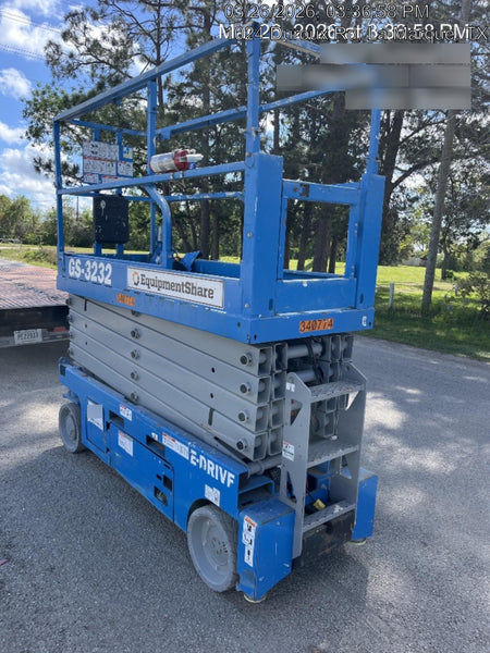 2023 GENIE GS-3232