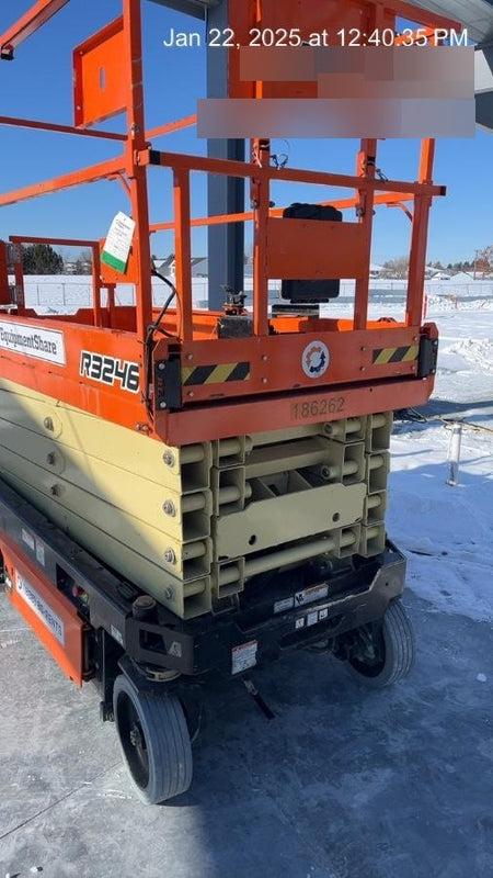2021 JLG R3246