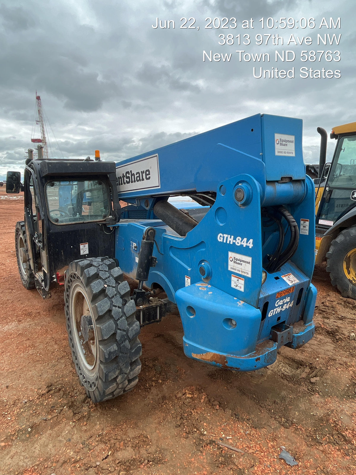 2022 GENIE GTH-844