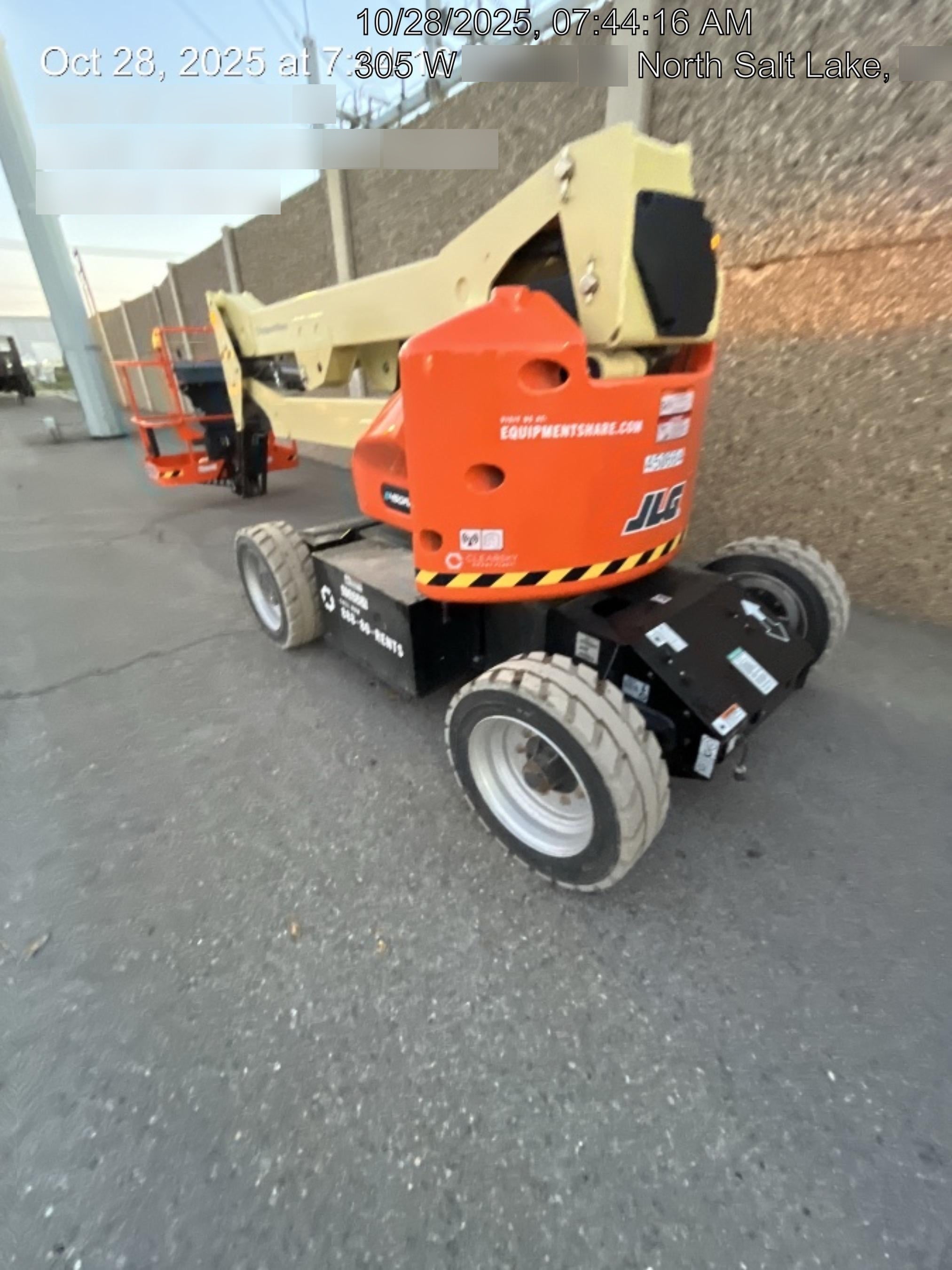 2024 JLG E450AJ