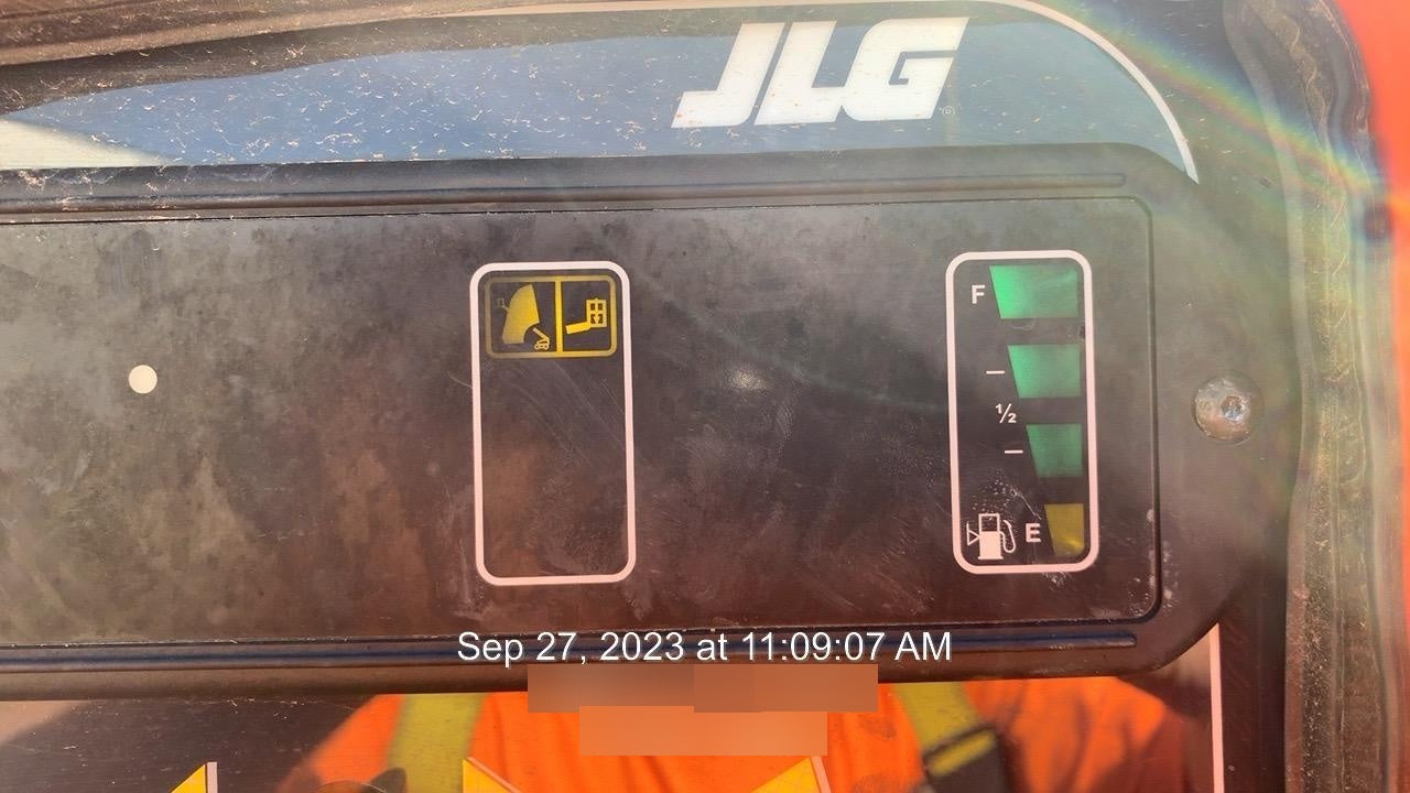 2023 JLG 600AJ