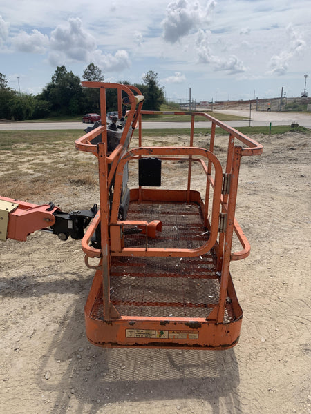 2019 JLG 400S
