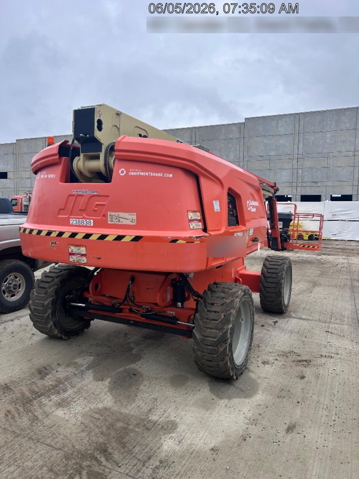 2022 JLG 660SJ