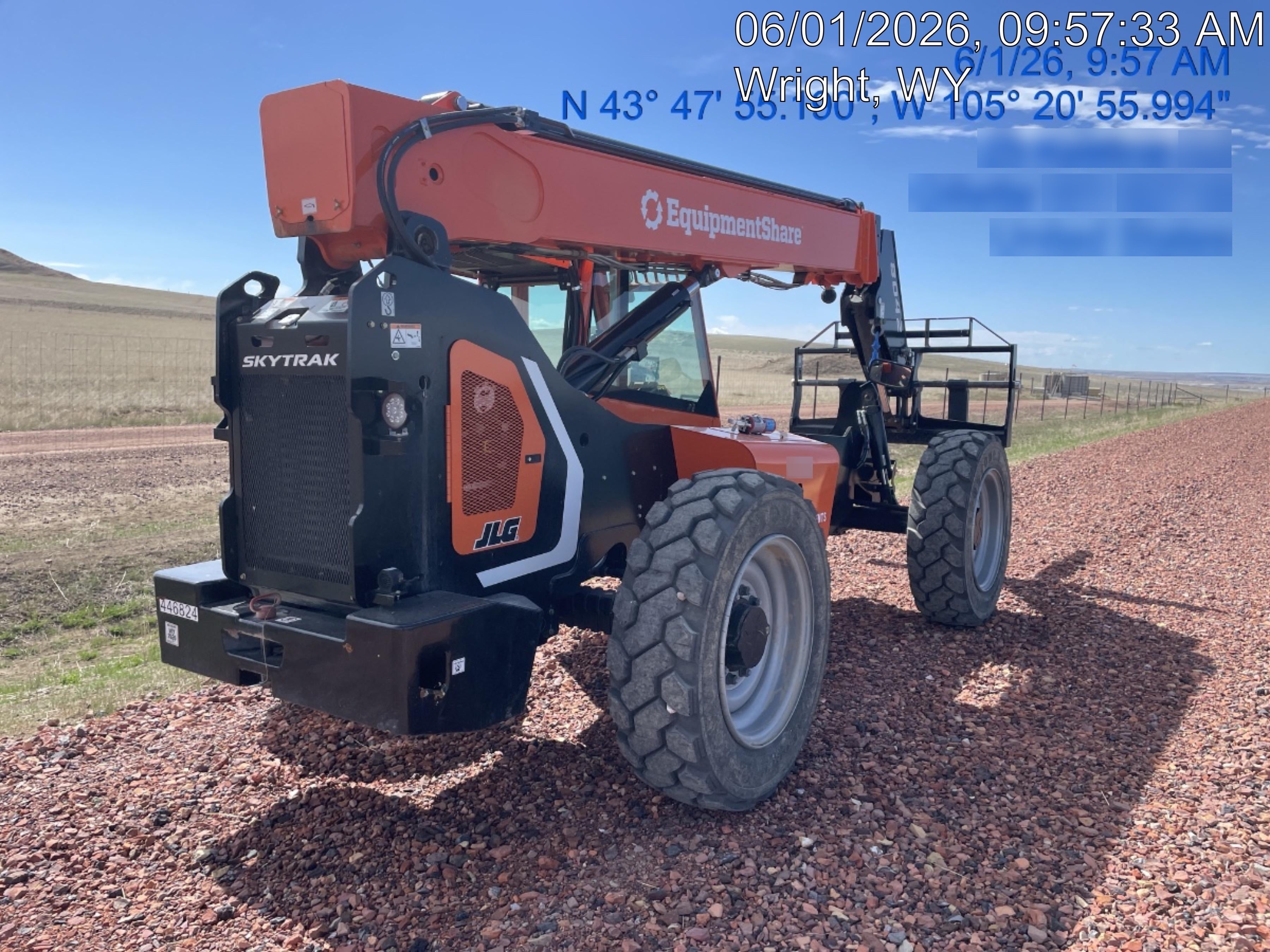 2024 SKYTRAK 8042