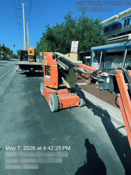 2019 JLG E300AJP