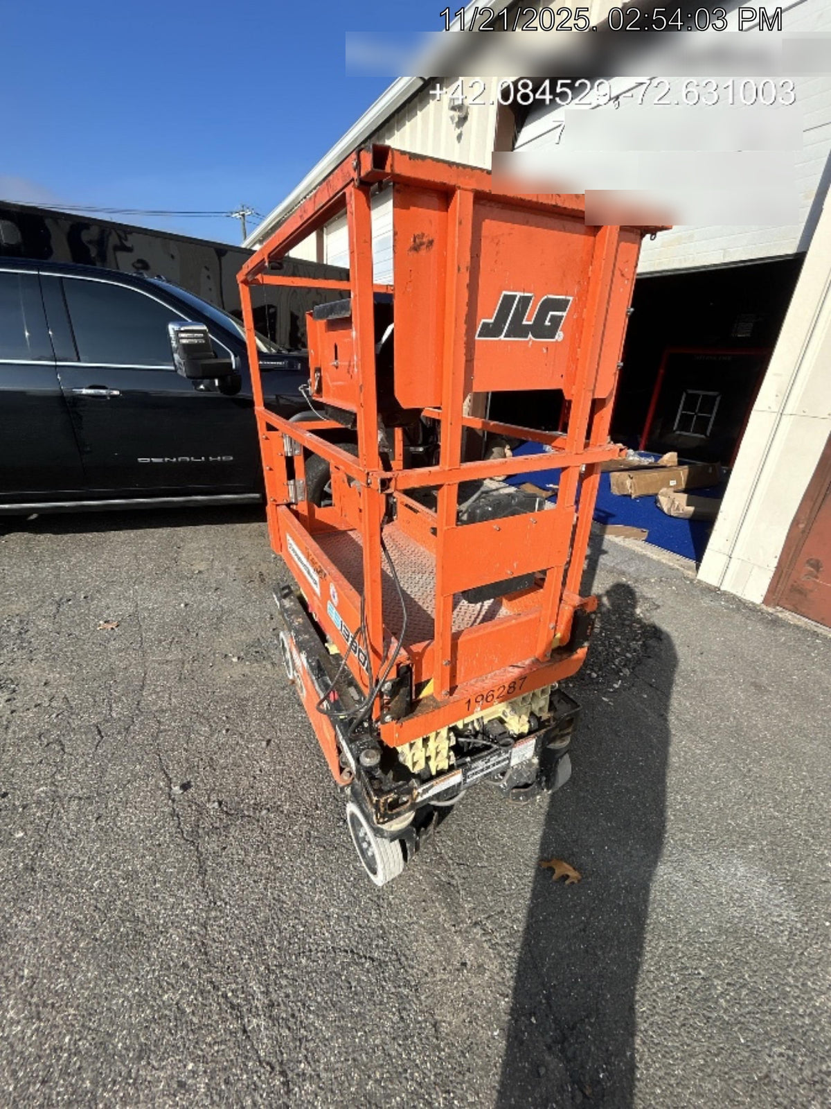 2021 JLG ES1330L