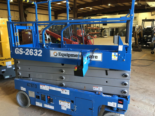 2019 Genie GS-2632 Folding rails with half height swing gate
