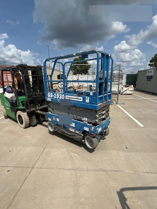 2019 Genie GS-1930 Fixed rails with chain Entry