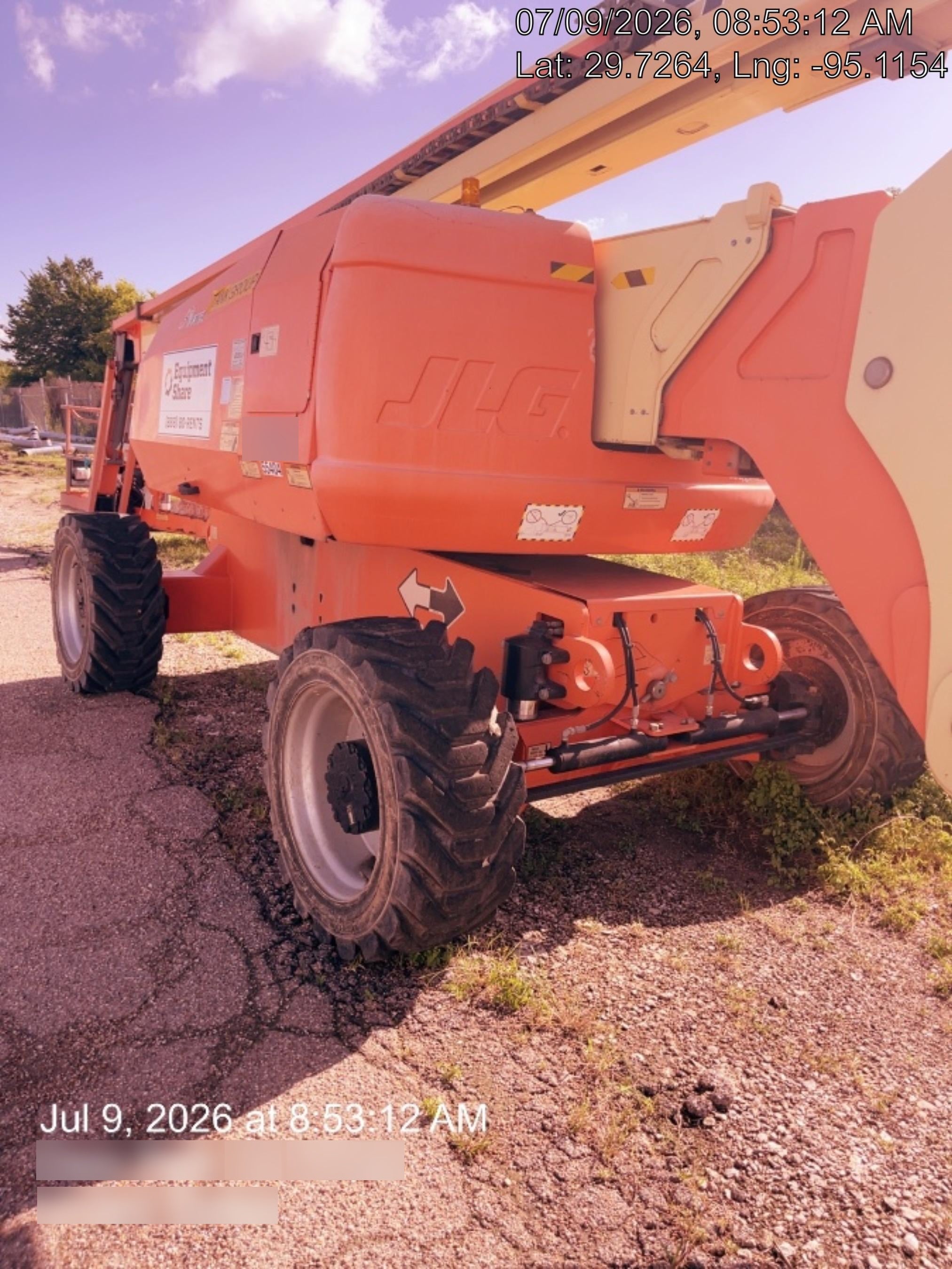 2020 JLG 800AJ