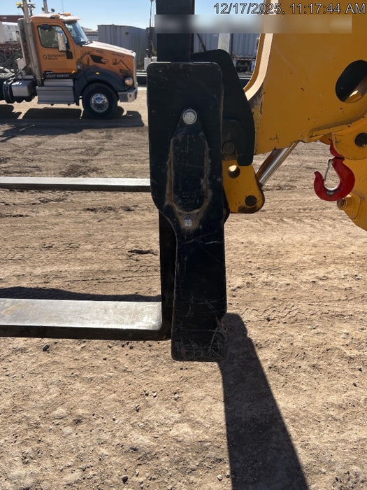 2019 JCB 512-56 Canopy, 109 HP, Solid Tires, STD Worklight, Beacon, Aux Hydraulics, Lifting Eye, Back up Alarm w/66" Carriage/60" Forks