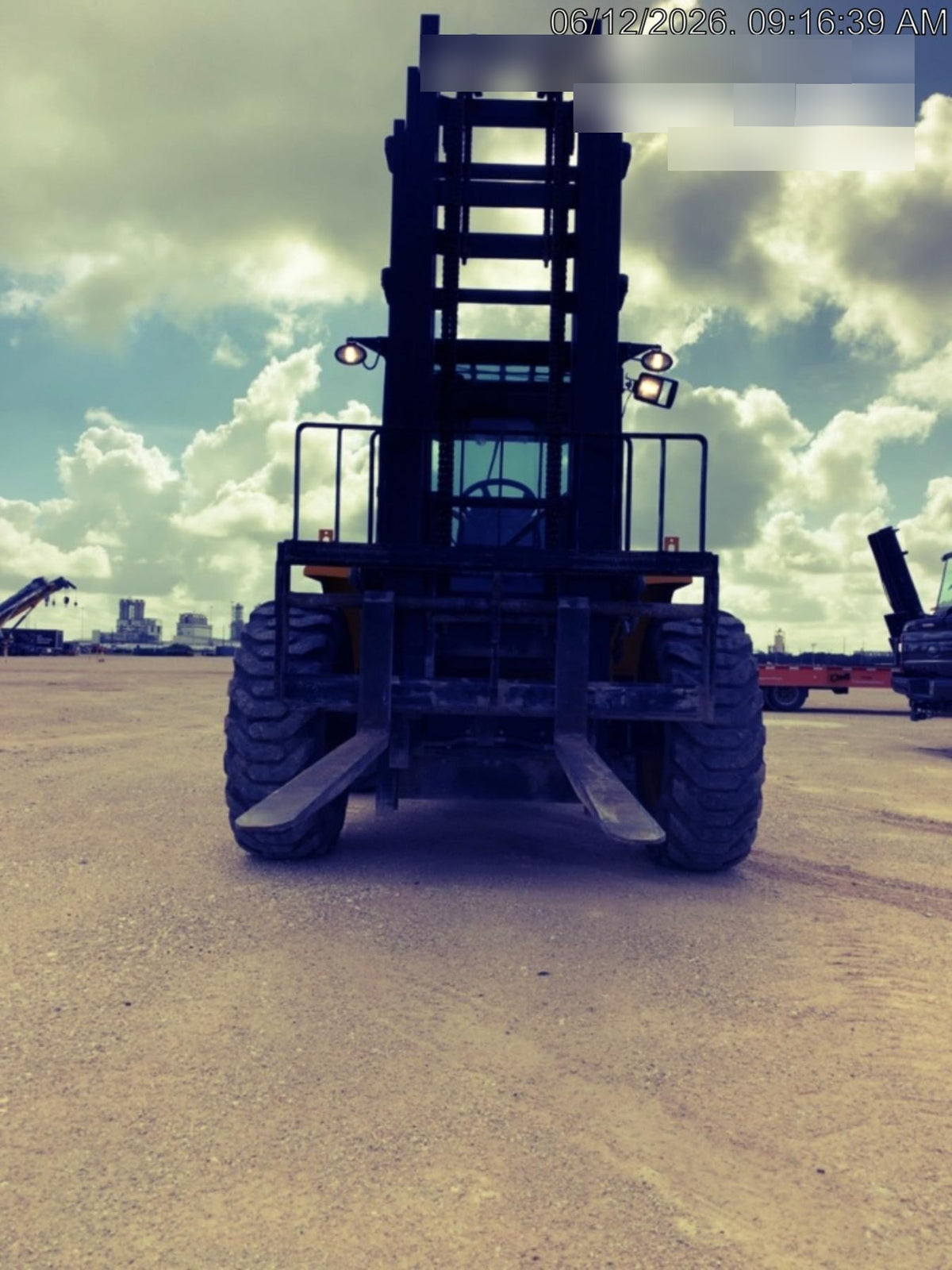 2025 JCB 940-4