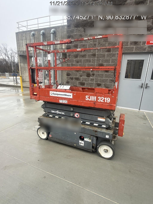 2018 Skyjack SJIII-3219 Skyjack SJIII3219 Scissor Lift w/Trojan Batteries