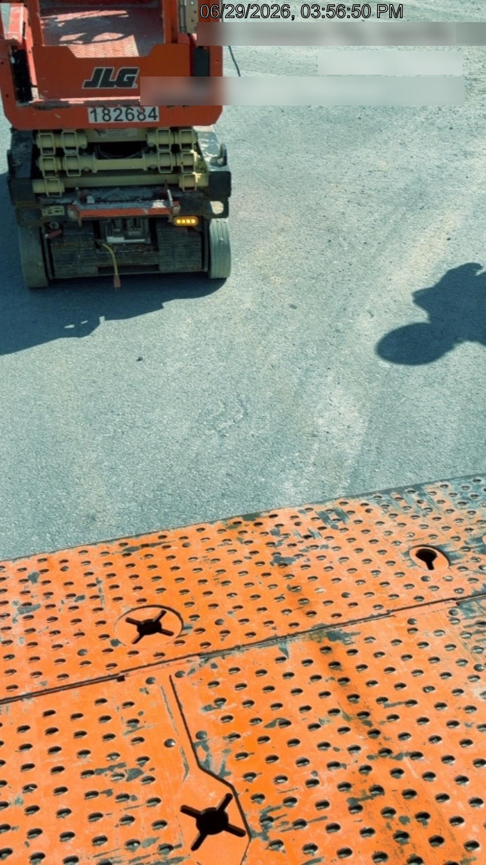 2021 JLG ES1330L
