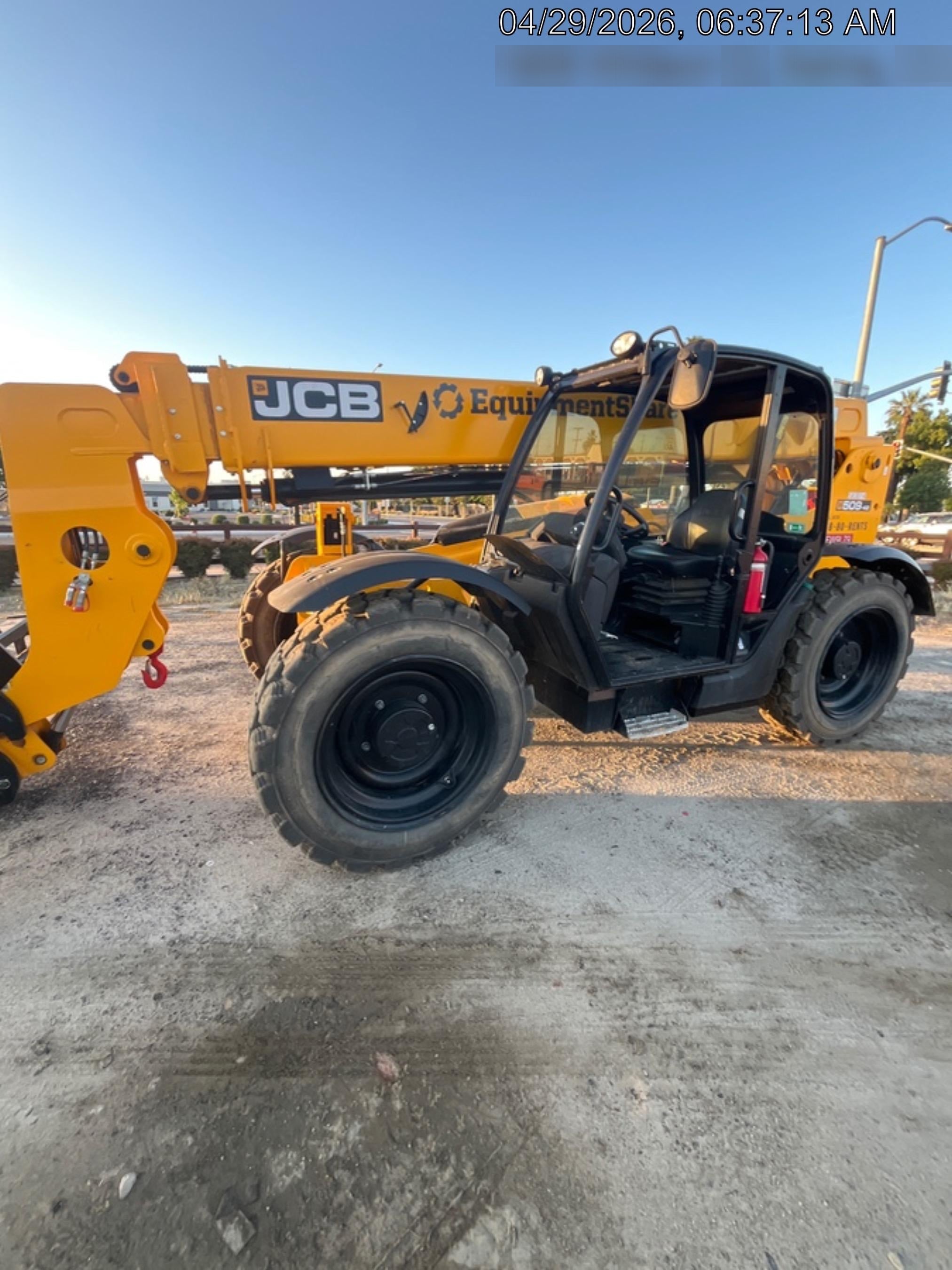 2025 JCB 509-42