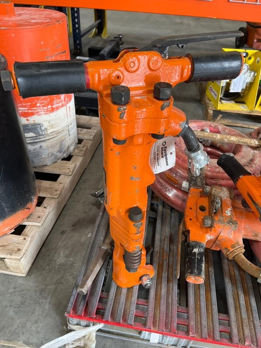 2023 MICHIGAN PNEUMATIC ES-TPB60-118-TRACKER