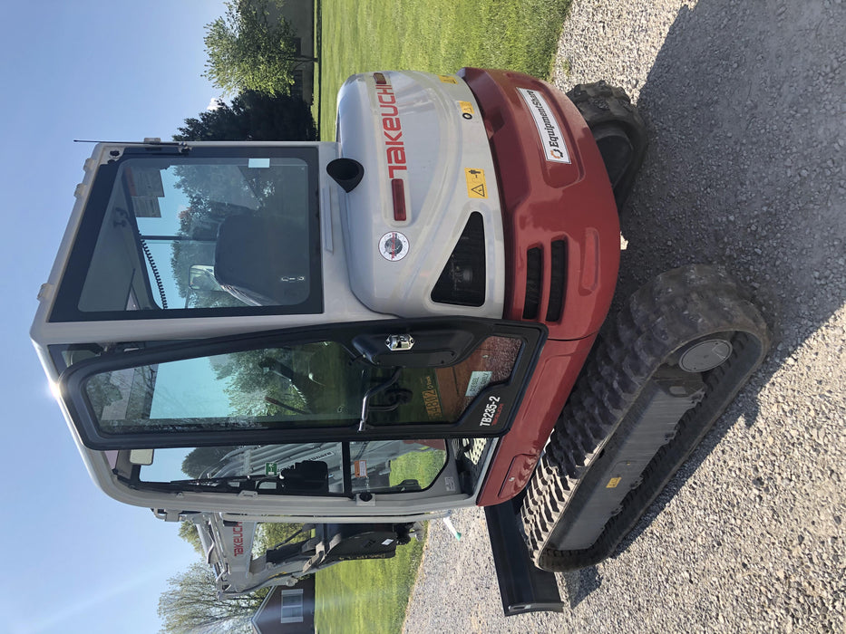 2020 TAKEUCHI TB235-2CR