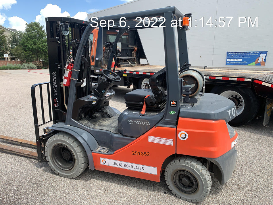 2022 TOYOTA 50-8FGU25