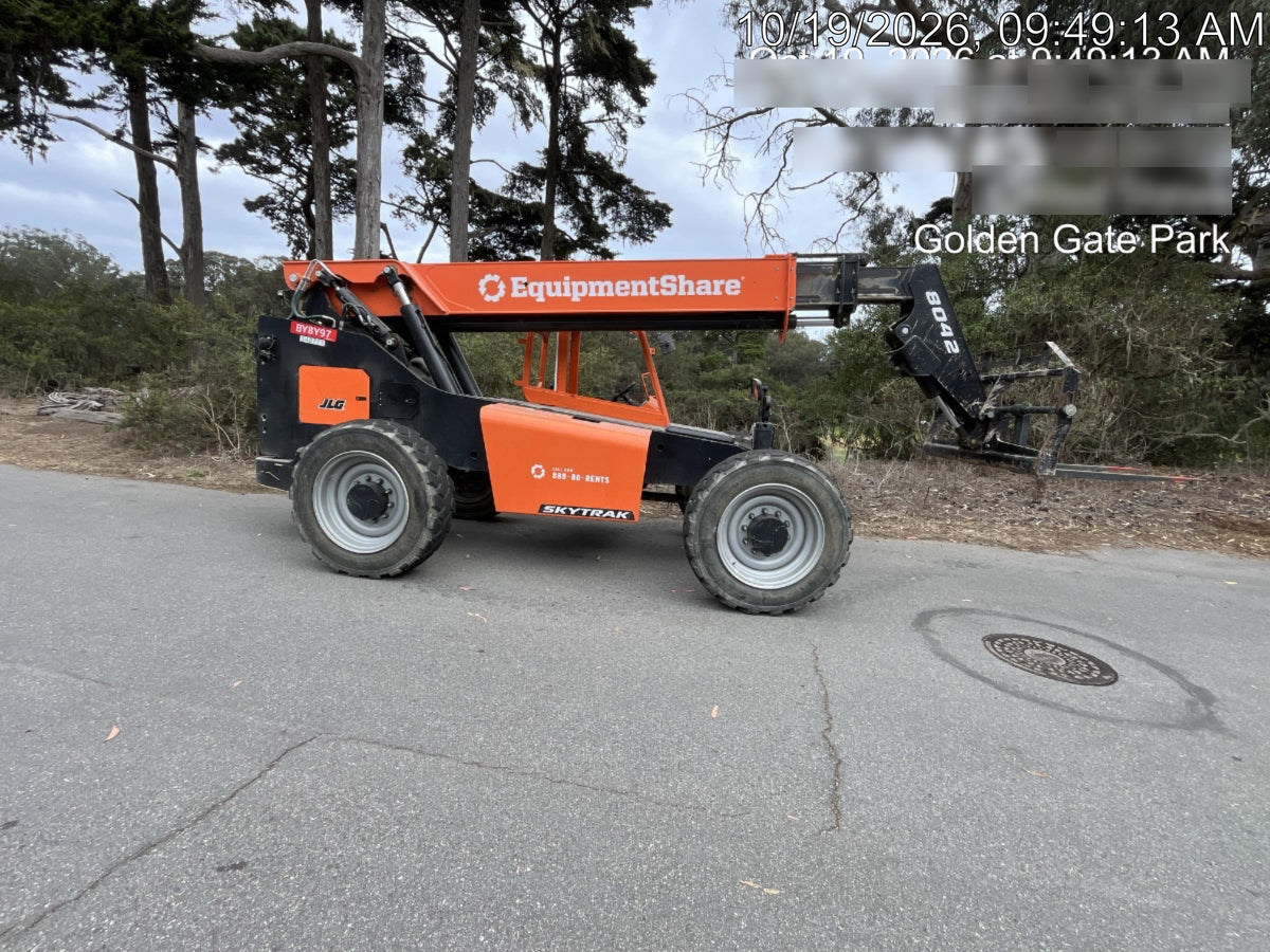 2023 SKYTRAK 8042